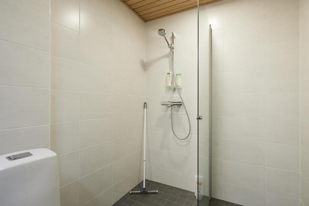 New apartment w/WiFi & car park 7