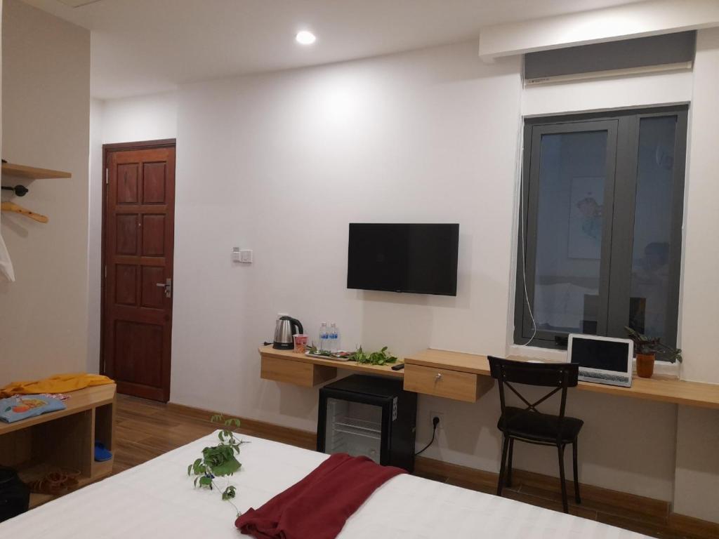 HAPPY HOME HOTEL