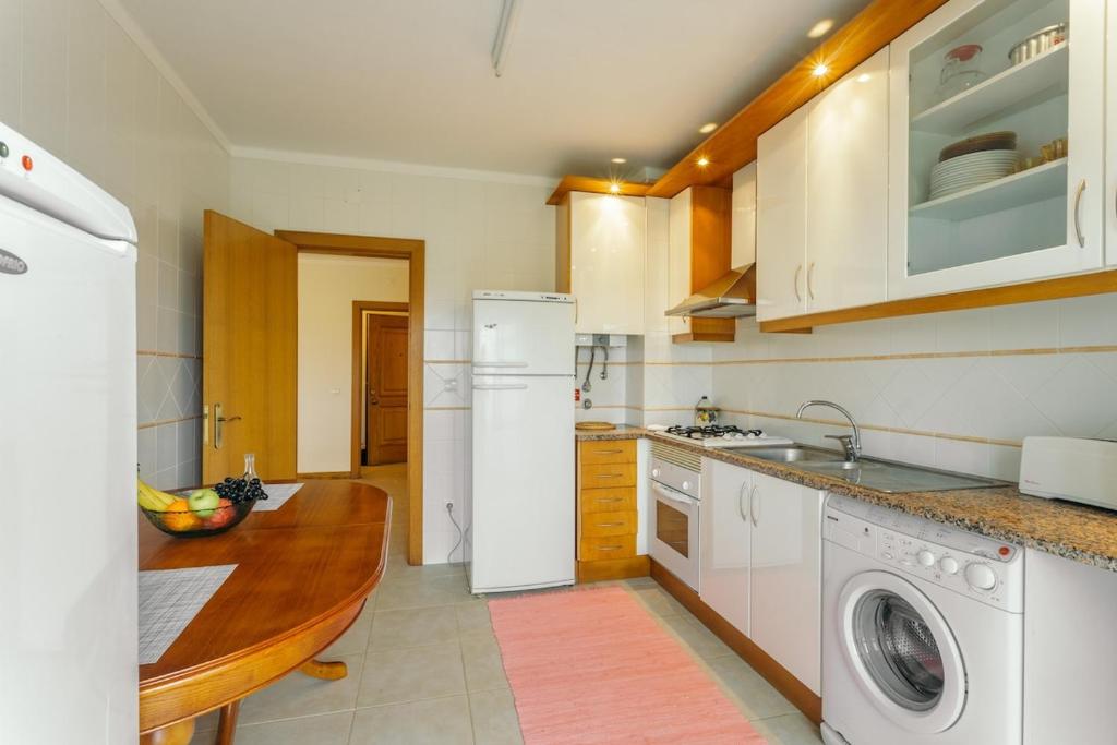 Best Houses 22- Great Location in Baleal! 8