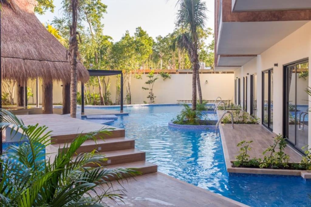 CRlSTALIDA Swim up & free bikes by Casa Paraiso