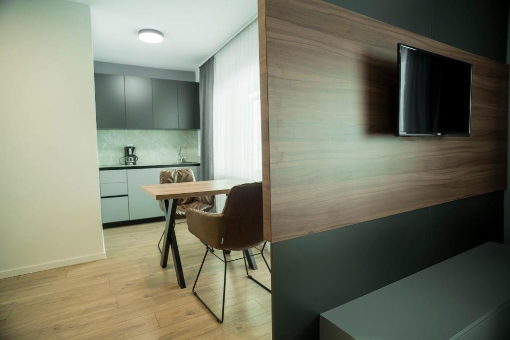 Lux Apartments 5