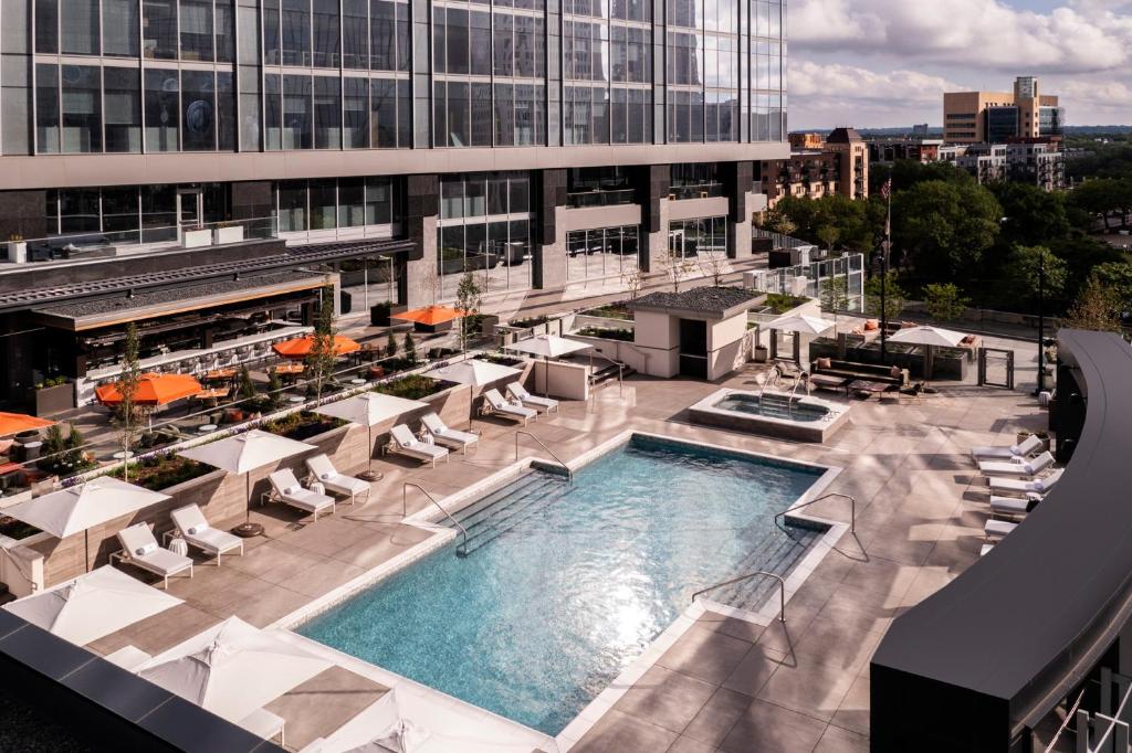Four Seasons Hotel Minneapolis Image