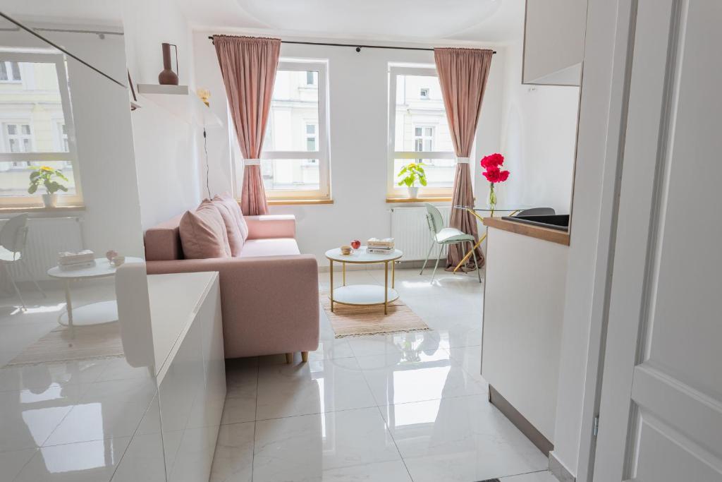 MOVEEN! Apartamenty Wrocław Nowoczesne studia z parkingiem! 10 min od centrum 8