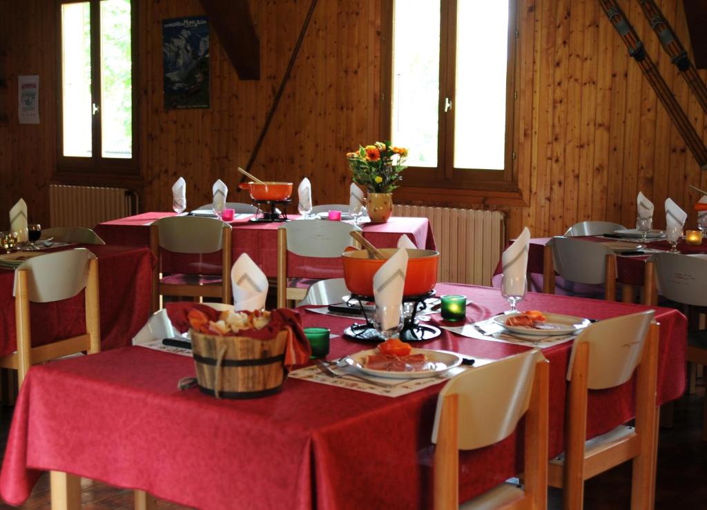 Photo de la galerie de l'établissement Village Vacances Le Salvagny, à Sixt-Fer-à-Cheval