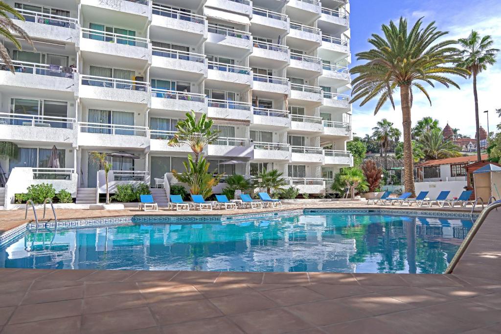 Royal Apartment Las Américas near the beach 4