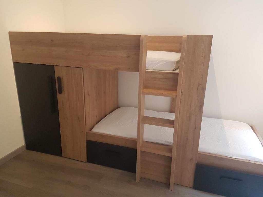 Photo de la galerie de l'établissement Résidence les Campanules appartement entièrement rénové à 100m des pistes, à Villarodin-Bourget