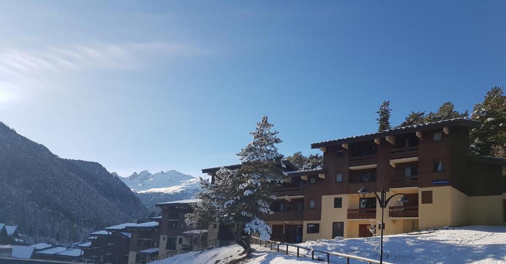 Photo de la galerie de l'établissement Résidence les Campanules appartement entièrement rénové à 100m des pistes, à Villarodin-Bourget