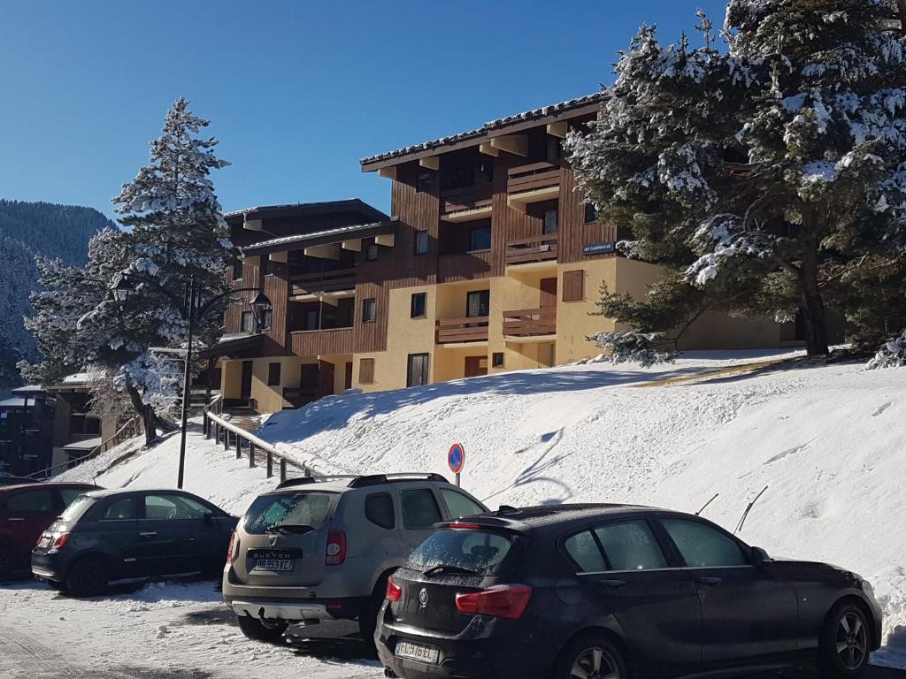 Photo de la galerie de l'établissement Résidence les Campanules appartement entièrement rénové à 100m des pistes, à Villarodin-Bourget