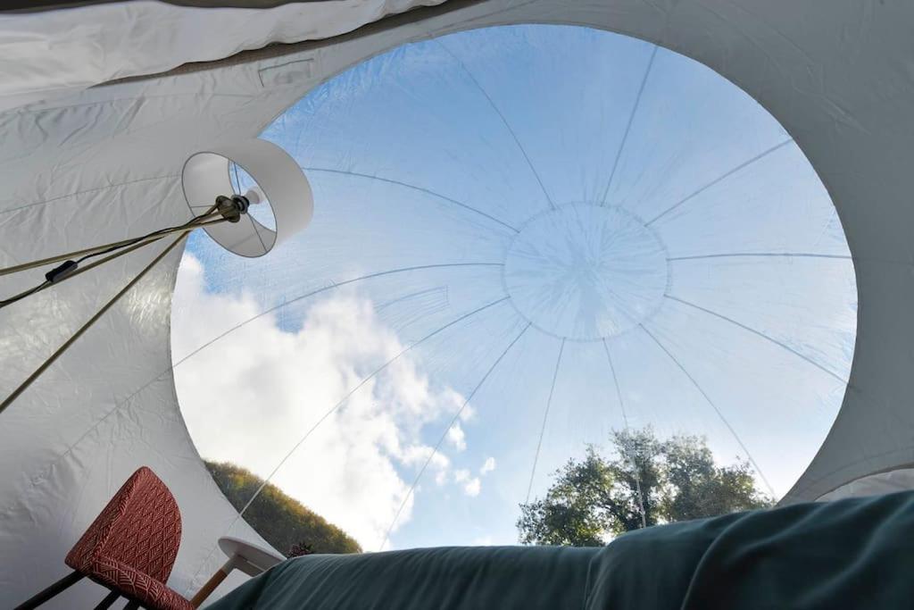 Photo de la galerie de l'établissement Bulle Hirondelle, à Quarré-les-Tombes