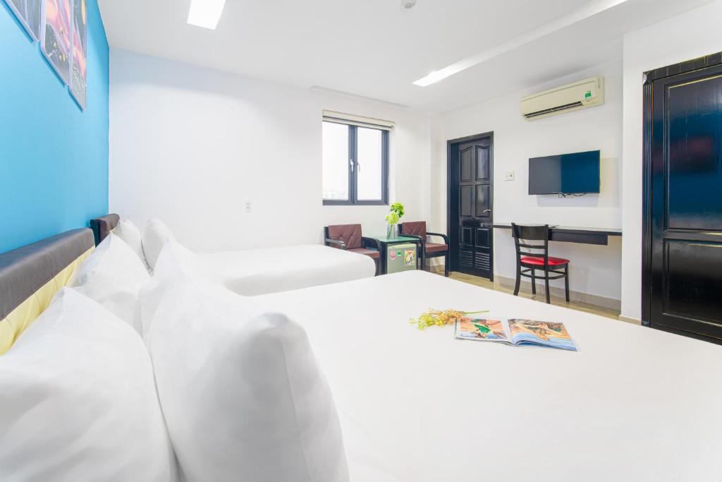 La Maison Danang Beach Hotel