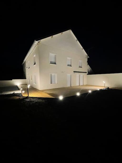 Maison au sein d’un corps de ferme. 6
