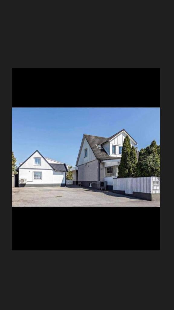 Nice Apartment close to everything 6