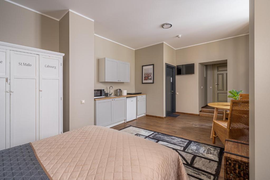 Enjoy Old Town vibes in 1716 Laipu Residence with 4 stylish Apartments and 1 Penthouse 5