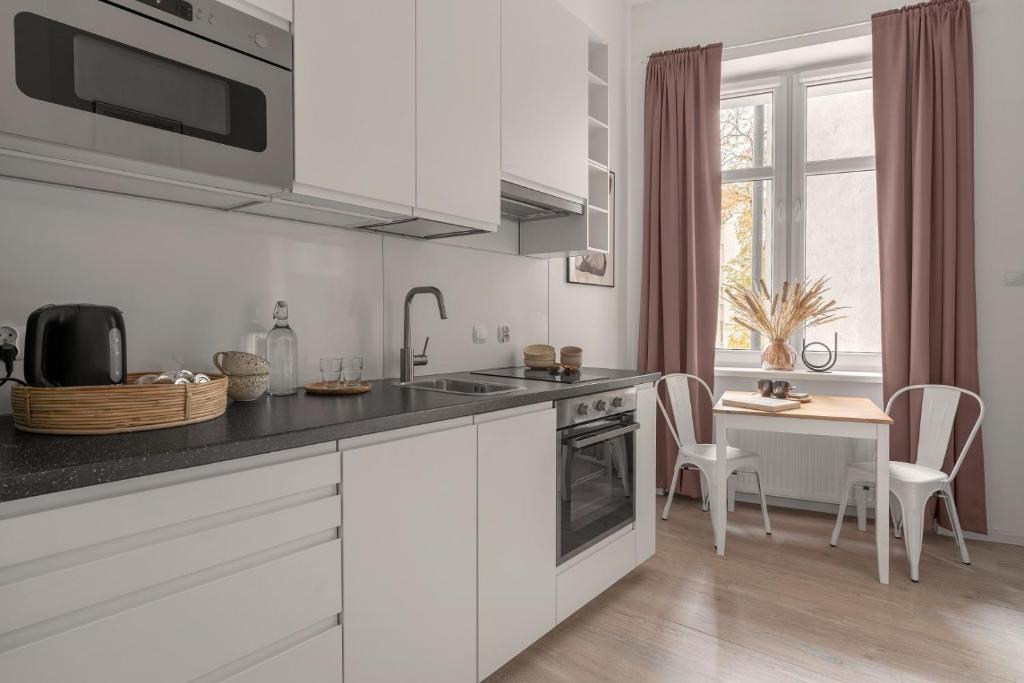 HARBOR APARTMENTS - Damrota 4