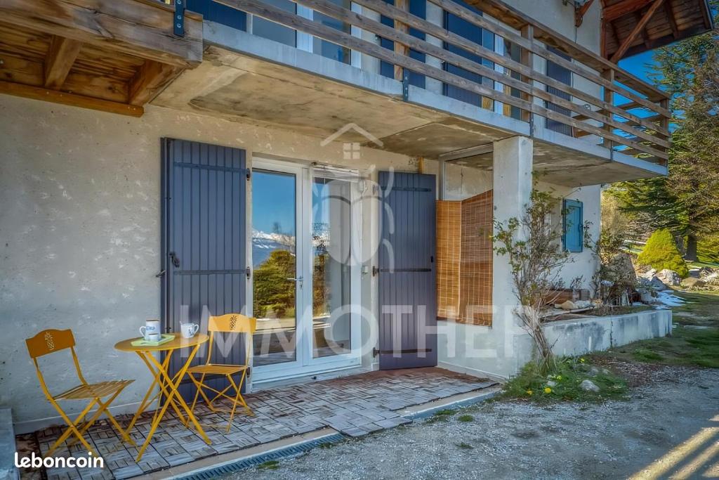 Appartement de plain-pied en montagne avec vue merveilleuse sur le massif de Belledonne 3
