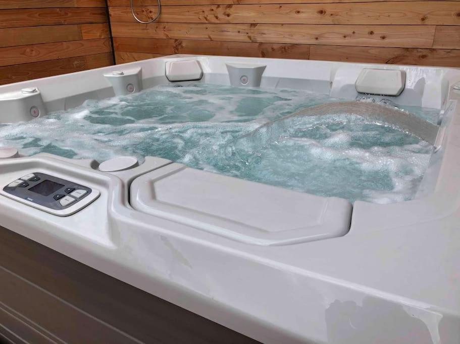Loft privatisé avec spa XXL et piscine chauffée 3