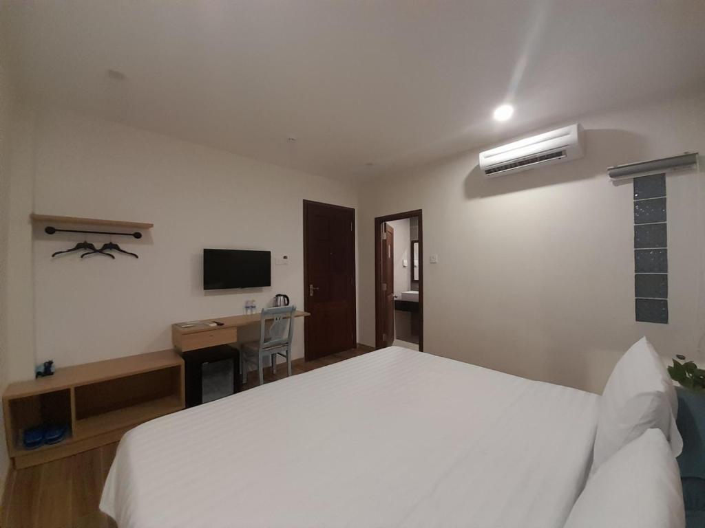 HAPPY HOME HOTEL