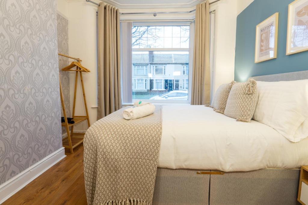 Stanley Park House - Air Host & Stay - Anfield 7
