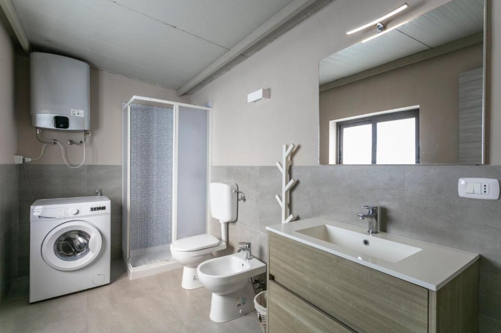 Photo de la galerie de l'établissement Luxury Bungalow, à Villaggio Azzurro 19 autres photos