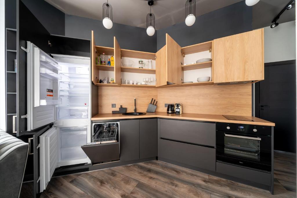 Cosy studio apartment in Ridzenes residence 4