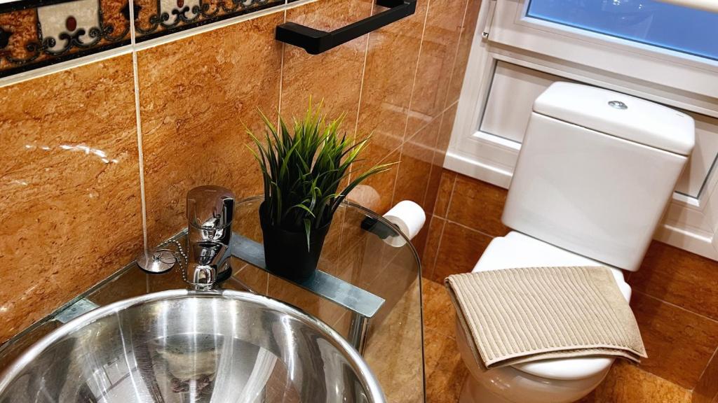 Blas de Otero, Vivienda Turística Reformada con Wifi 7