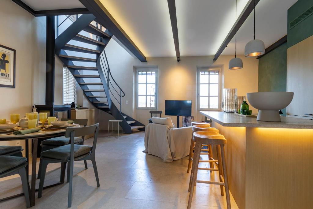 Mougins Collection - Magnifique maison au Cœur du Vieux Village de Mougins, vue sur les Alpes du Sud 2