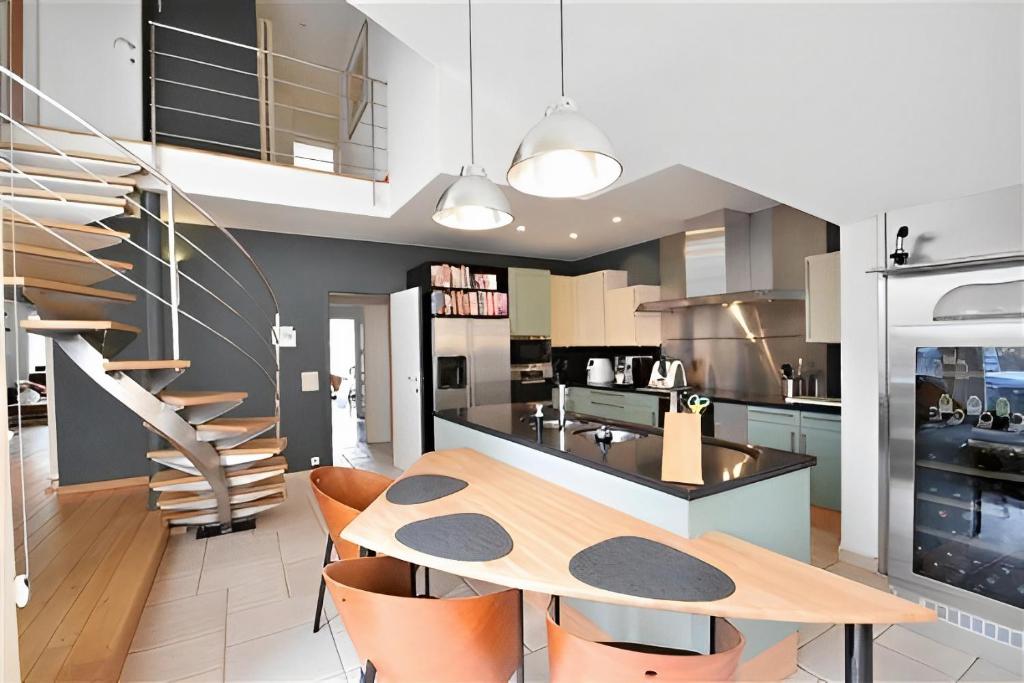 Big and comfortable triplex in Knokke 8