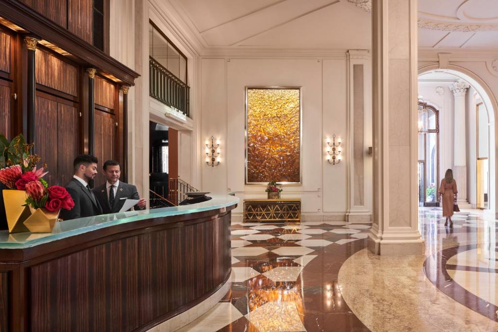 Beverly Wilshire, A Four Seasons Hotel Image