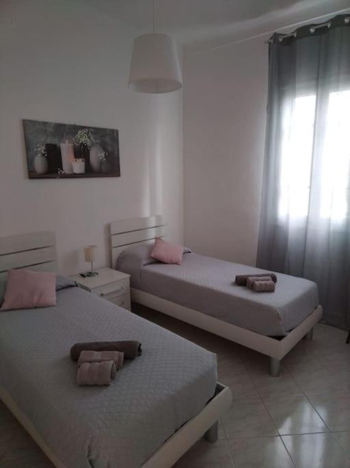 Casa Noemi, a pochi passi dalle spiagge e dal centro di Arma di Taggia. 8
