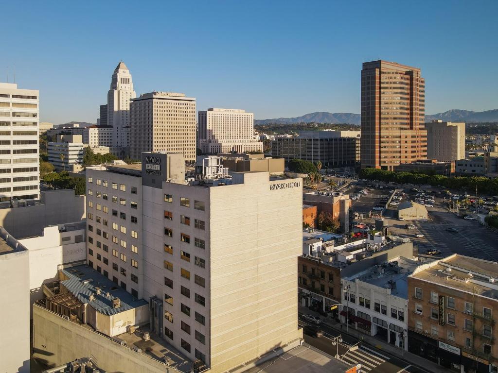 Miyako Hotel Los Angeles Image