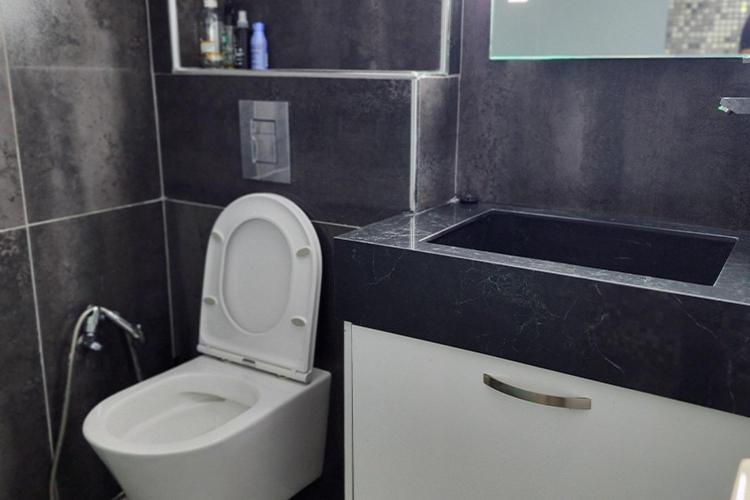 Prime Beachfront Apartment on Larnaca Finikoudes 7