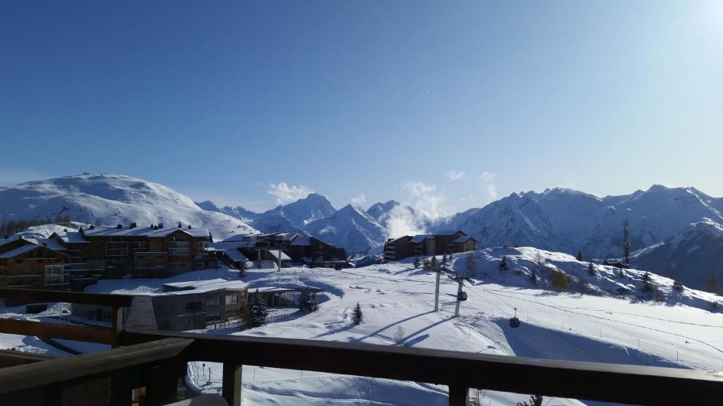 APPARTEMENT 1 Chambre 5 Personnes L'OURS BLANC à L'ALPE D'HUEZ