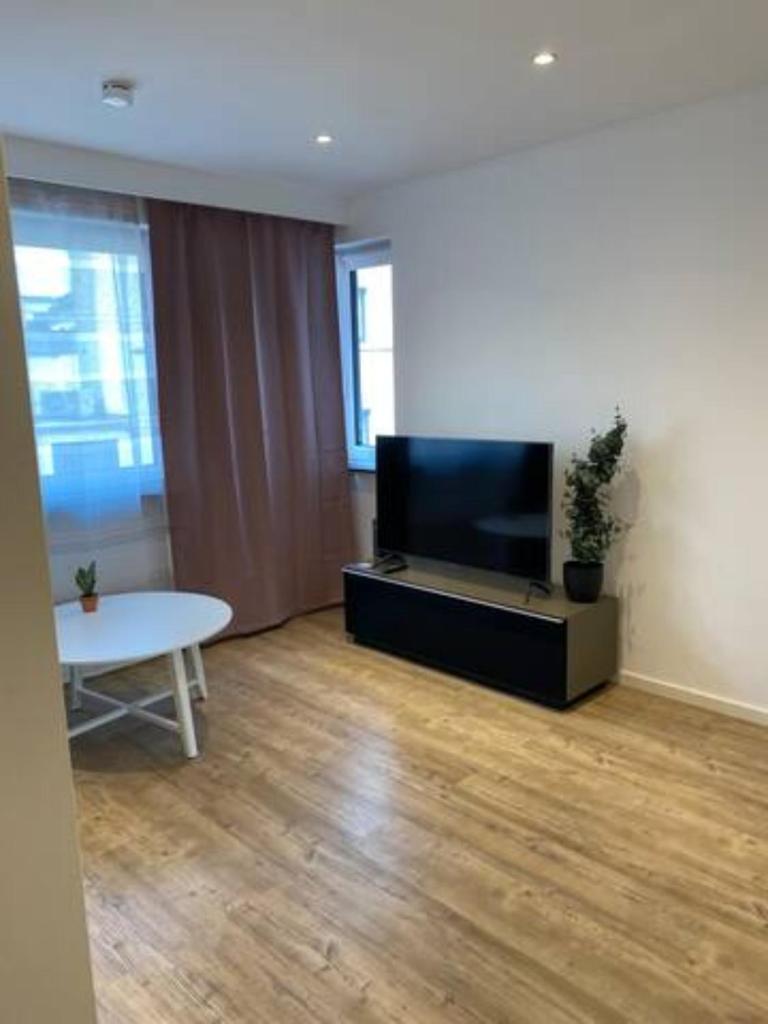 BG Living & Hosting - Stylish Luxury Apartments in the City Center - Parking, WiFi & Washing Machine 4