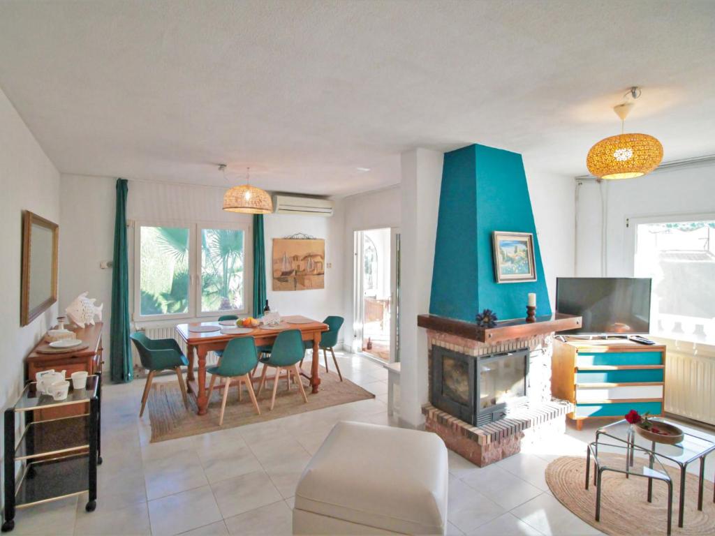 Holiday Home Leon by Interhome 3