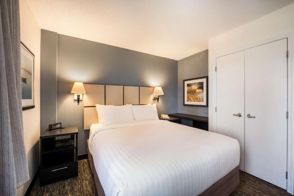 Sonesta Simply Suites Salt Lake City Airport Image