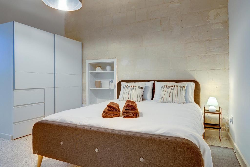 Comfy 2BR Flat in the Heart of Valletta by Buena Vista 7
