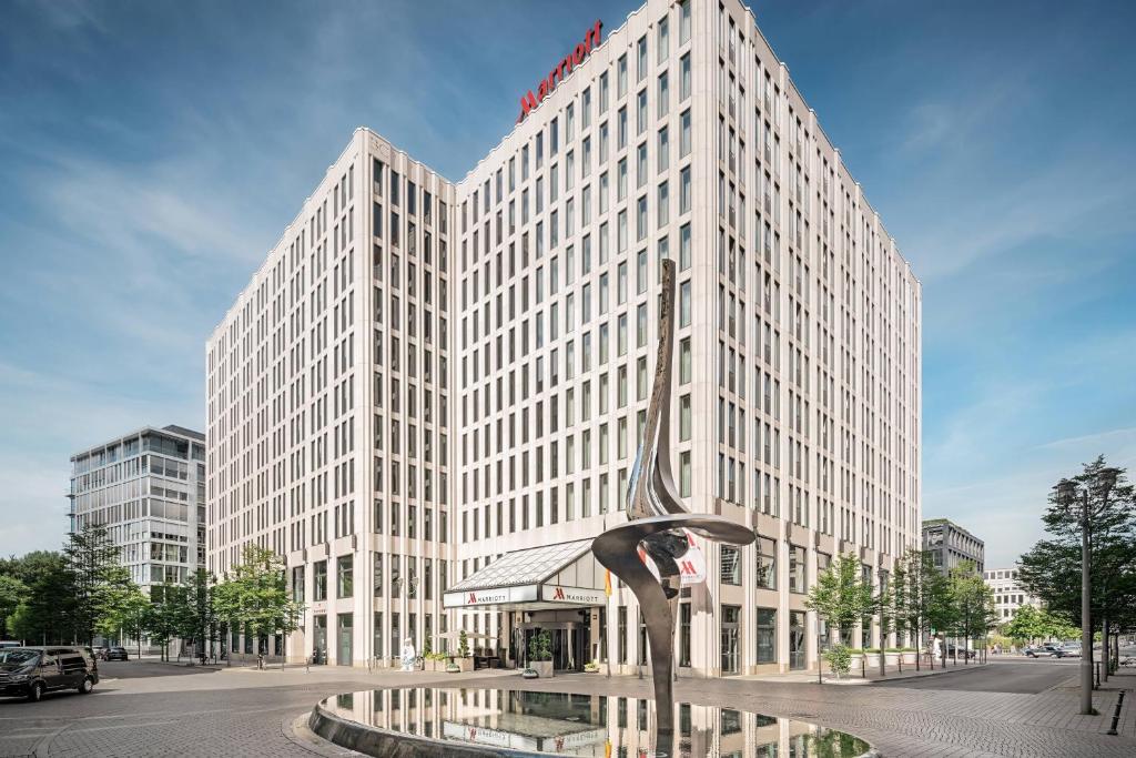 Berlin Marriott Hotel Image