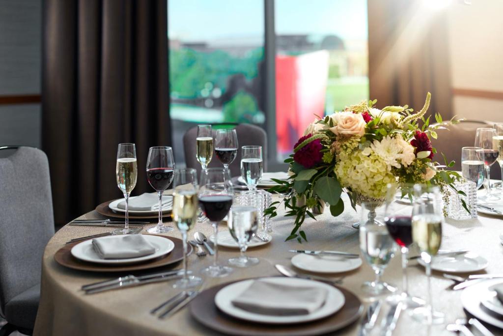 JW Marriott Indianapolis Image