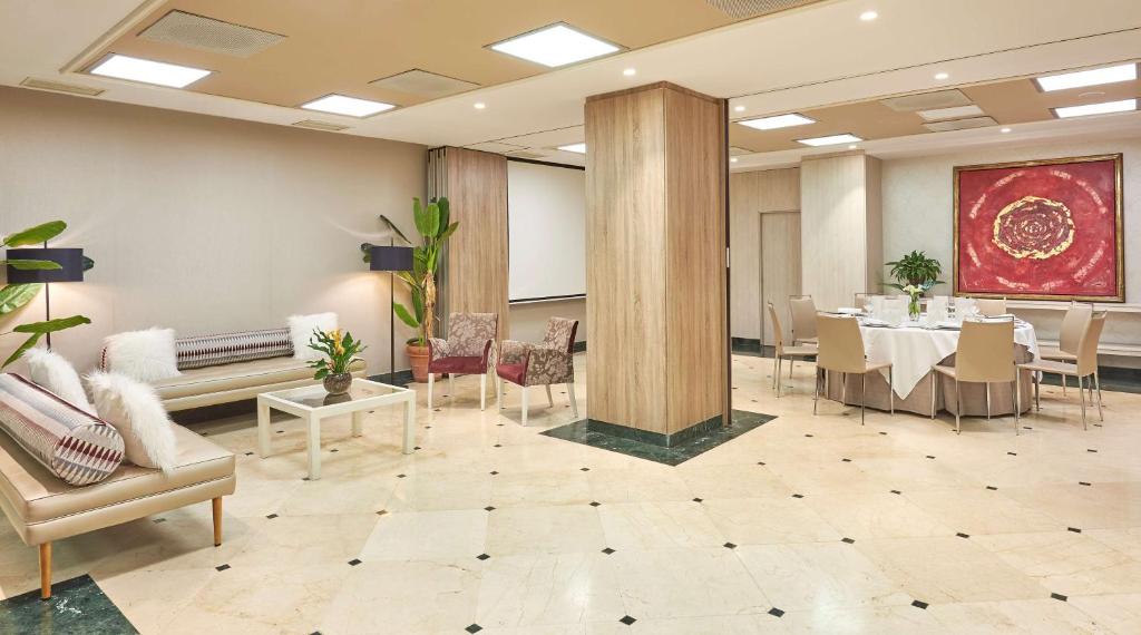 NH Collection Madrid Abascal Image