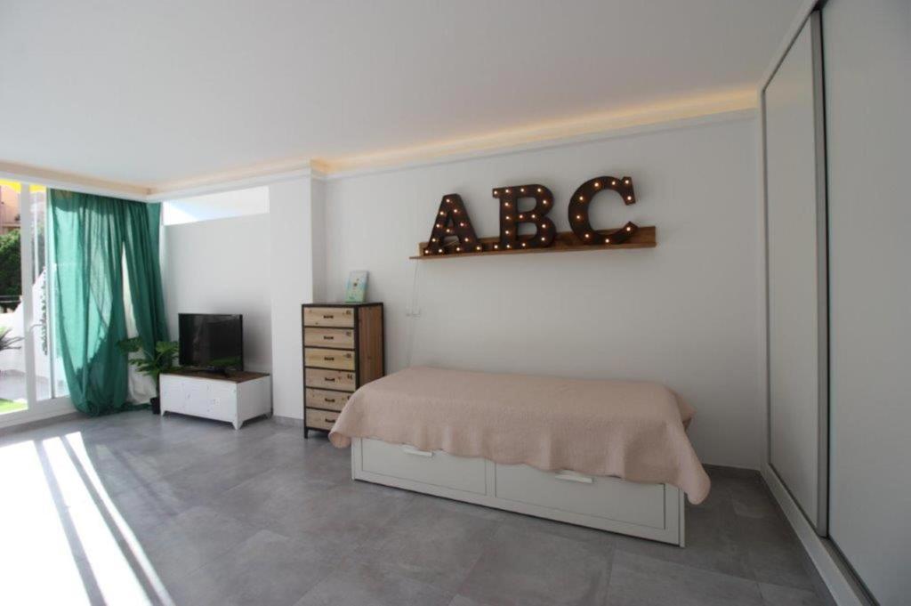 Walking Distance to beach Torreblanca Rio Sol 8