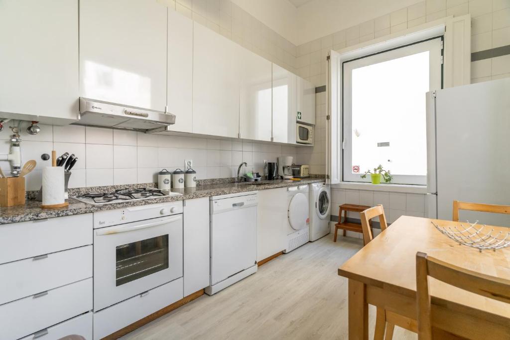 LV Premier Apartments Chiado- CH 7