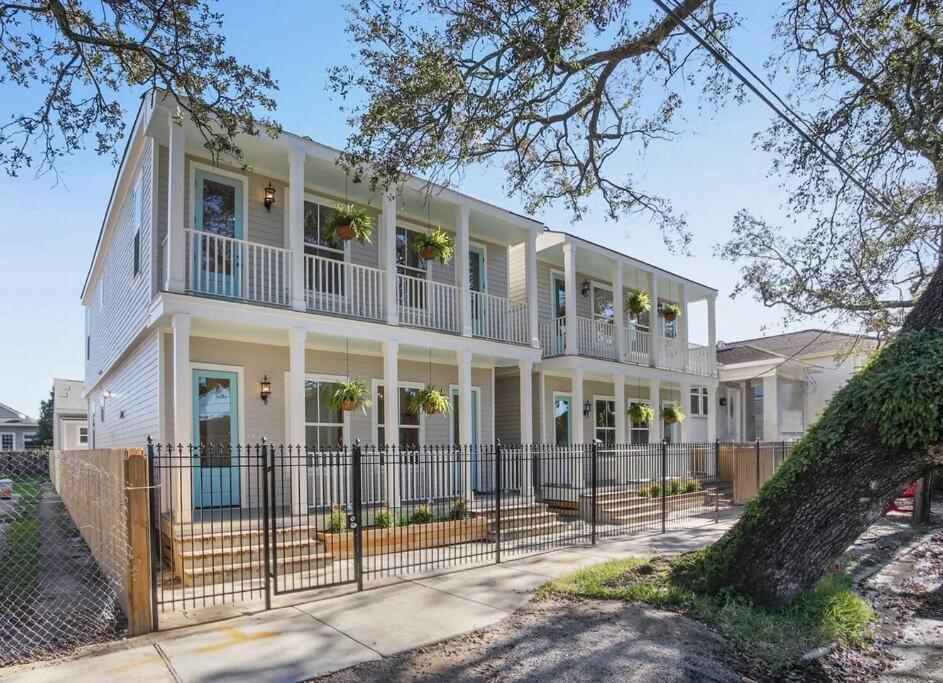 La Belle Veranda Villa- 3QueenBeds/2Baths Sleeps 6-8 5