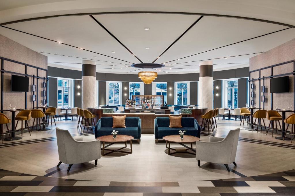 Crowne Plaza Cleveland at Playhouse Square, an IHG Hotel Image