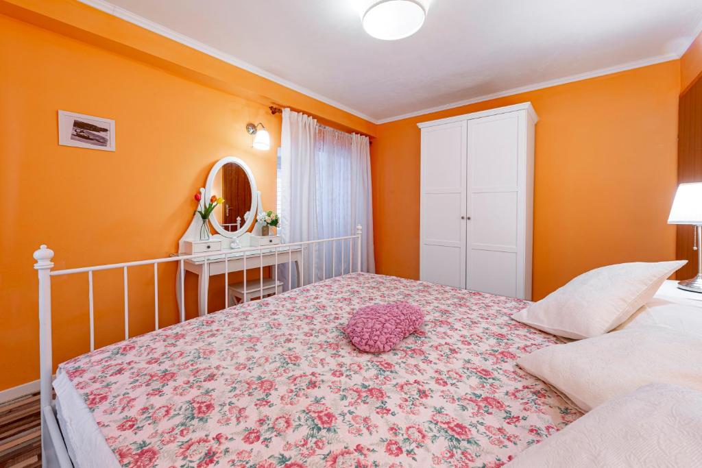 Apartments Vera 4
