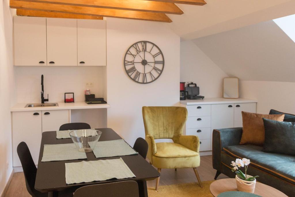 QUARTIER LOUISE STUDIOS 5