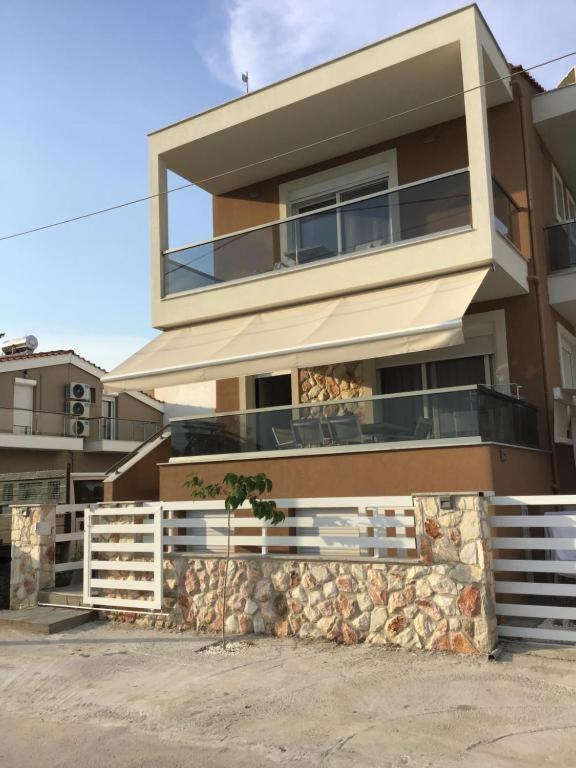 Estia House M 1