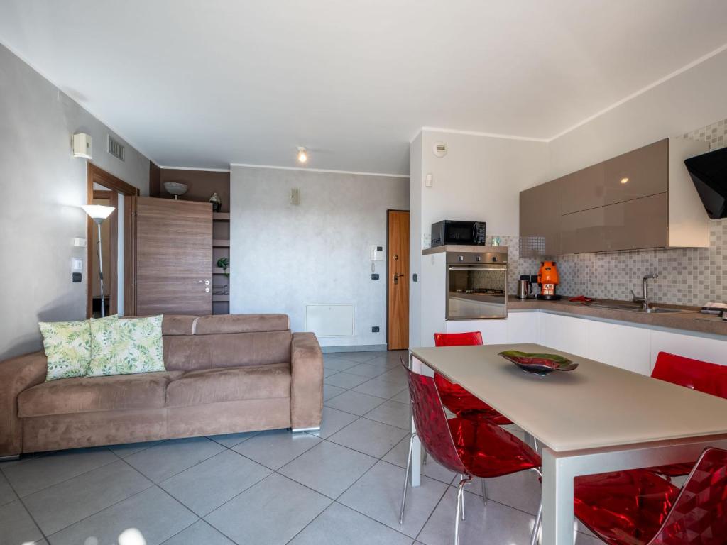 Apartment Savi by Interhome 6