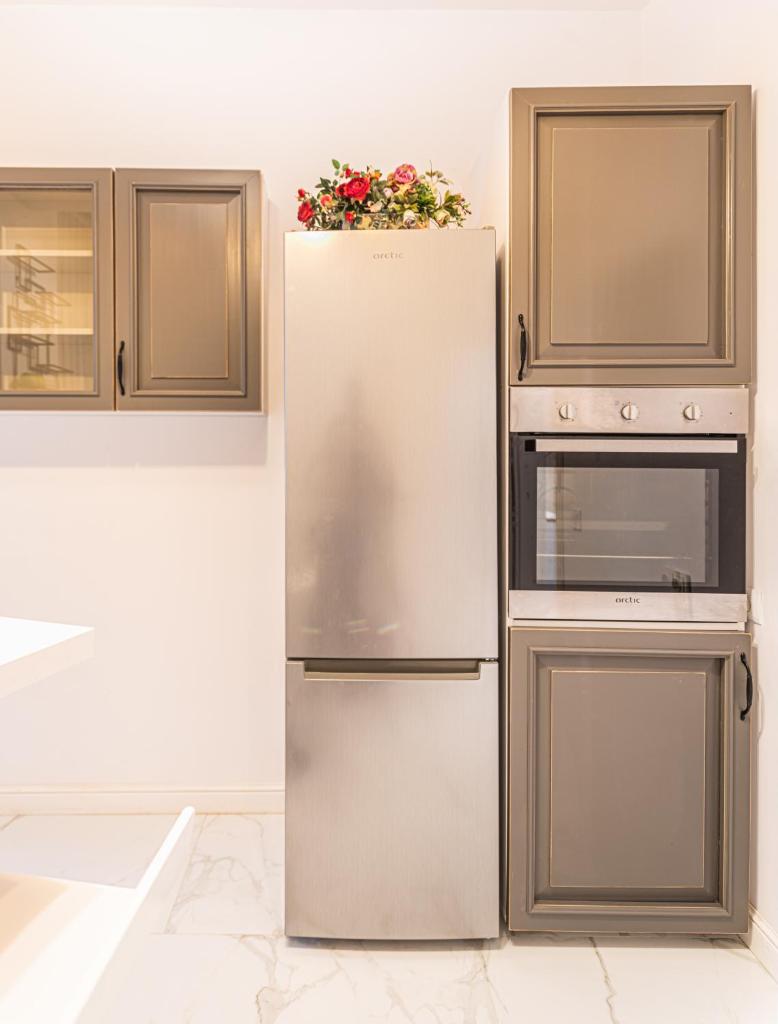 The Artist - Ultracentral Designer Apartment 8