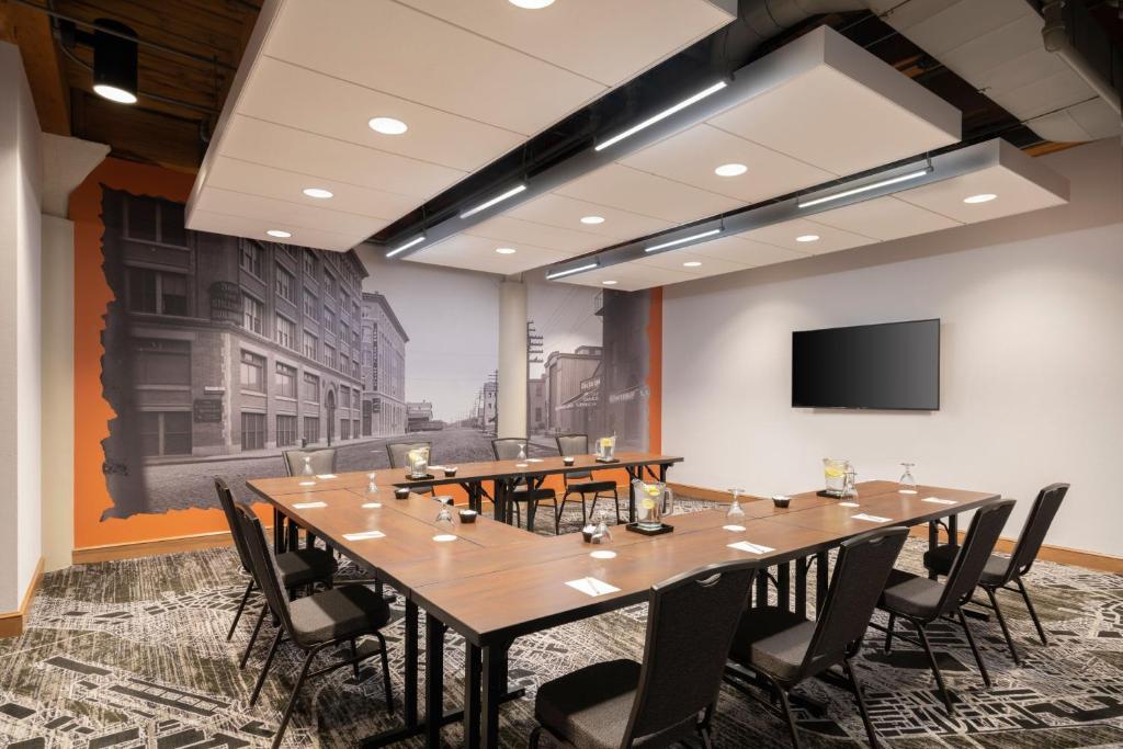 Residence Inn by Marriott Boston Downtown Seaport Image
