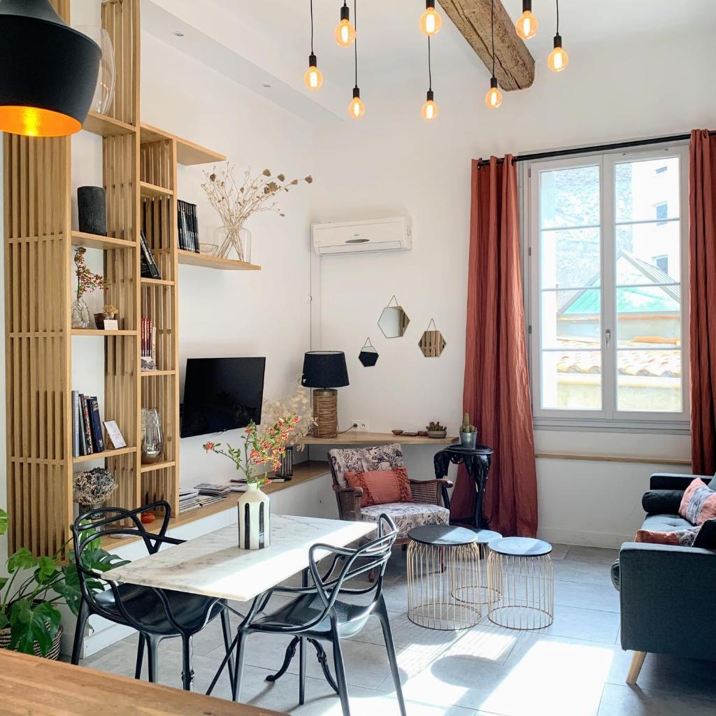 Home Chic Home - Les Suites de La Comédie 5